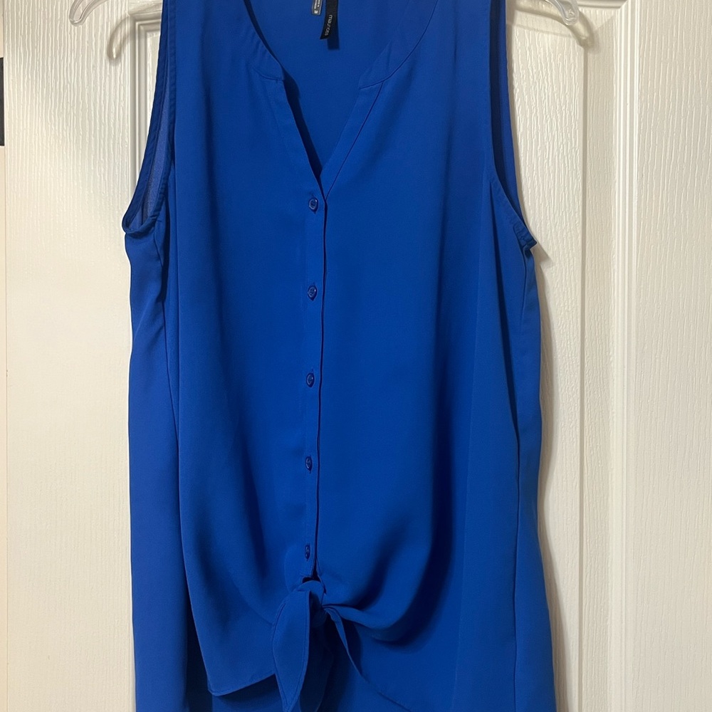 Women's Blue Sleeveless Top